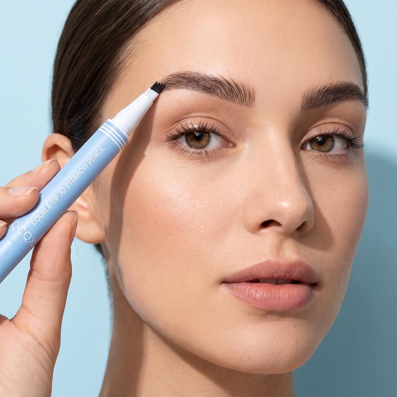 ✍️ 48% RABATT! Vanntett Dobbelspiss Mikroblading Blynpen – 2-i-1 For Naturlige & Definerte Bryn! ✨ 3D Hårstrøk Effekt – Perfekt for Daglig & Langvarig Bruk. 💧 Vanntett & Smudgesikker – Kjøp 3 for 10% Ekstra Rabatt! 💄
