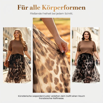Todelt sett for kvinner bestående av genser og flagrende skjørt med leopardtrykk