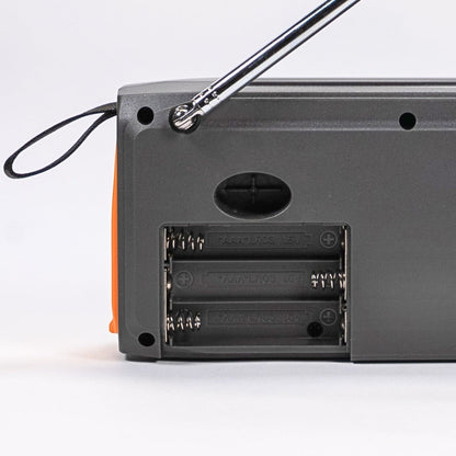 🎃Halloween-tilbud 50 % RABATT!🔥DAB+/FM nødradio – 4500 mAh powerbank, håndsveiv, solcelledrevet og SOS