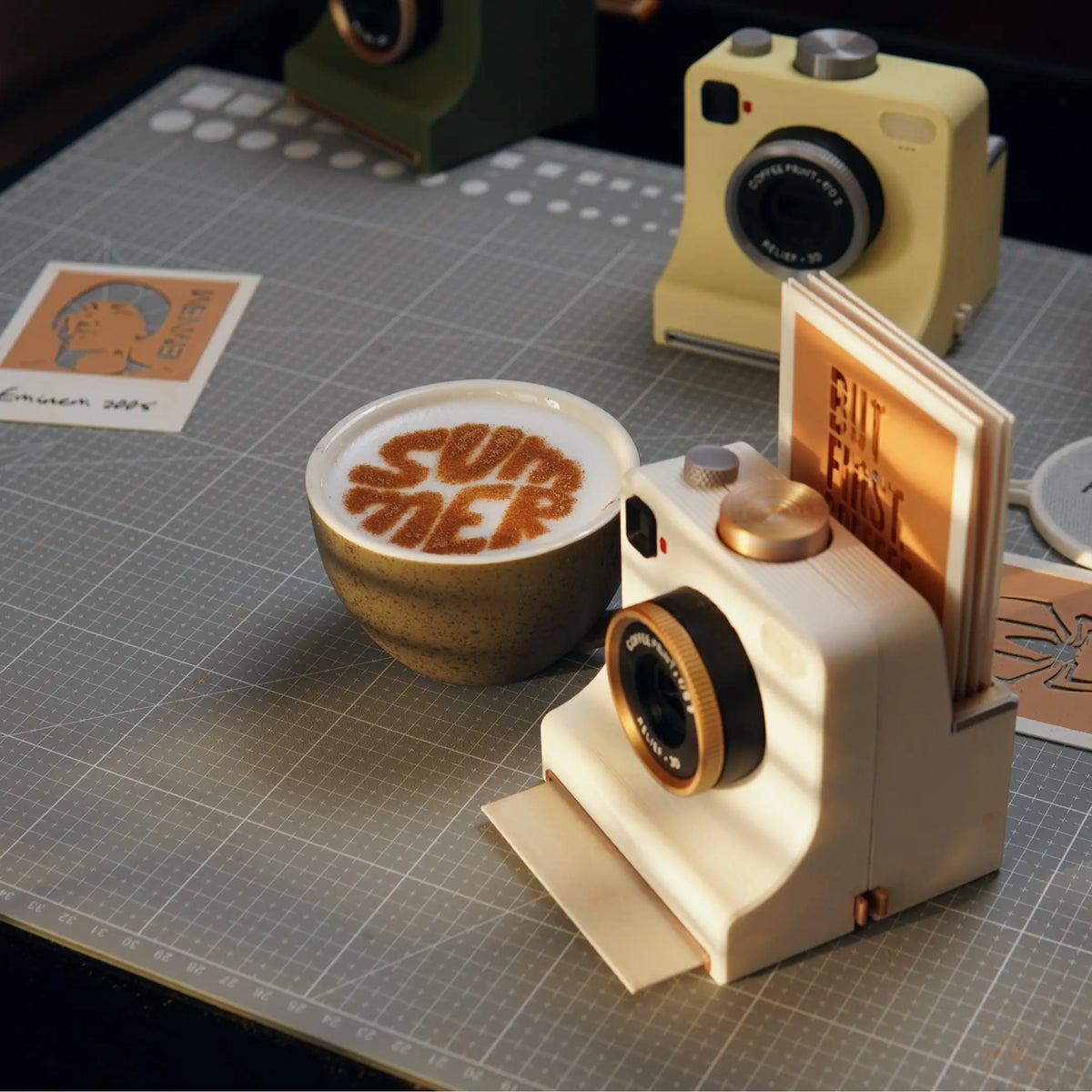 🎃Halloween-tilbud 50 % RABATT!🔥Retro kaffekunstkamera – Mekanisk latte-sjablongskriver
