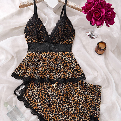 🎉Hot Sale💕Blondekantet V-hals camisole og shorts nattøysett