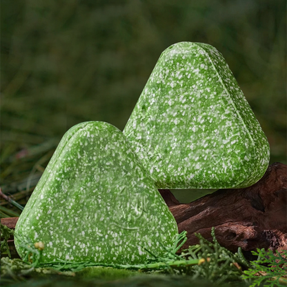 🌿 Spesialtilbud: Kjøp 2 få 1 gratis! ✨ Styrkende fast sjampo – 95 % naturlige ingredienser, intens volum og glans, sulfatfri og miljøvennlig 💪