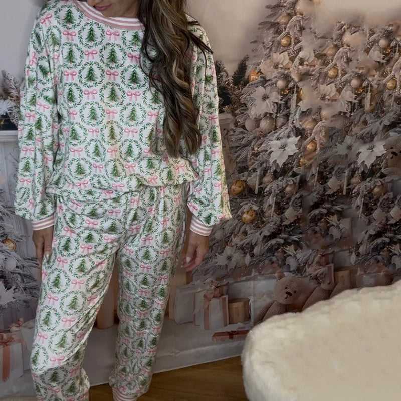Koselig julesett med langermet topp og bukse
