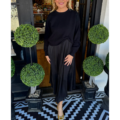 Elegant 2-delt sett for kvinner: Topp med vridd knute og maxikjole