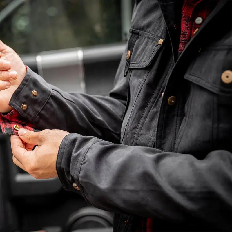 Herrejakke med flanellfôr og trykknapper