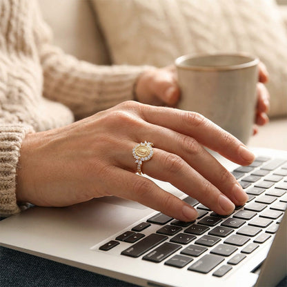 ✨🔥Elegant ring med Jomfru Maria-emblem💍
