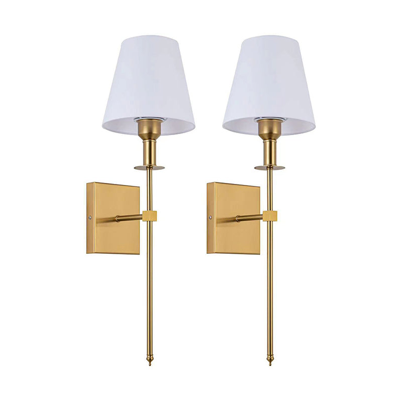 Klassisk vegglampe med lampeskjerm i stoff