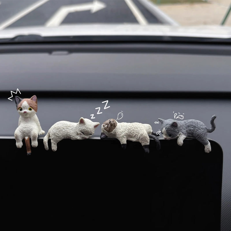 Søtt kattedekorasjon til bilens dashbord