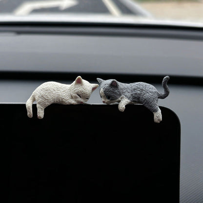Søtt kattedekorasjon til bilens dashbord