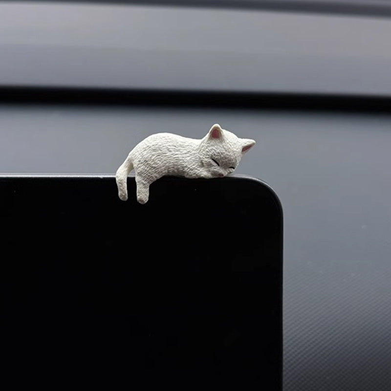 Søtt kattedekorasjon til bilens dashbord