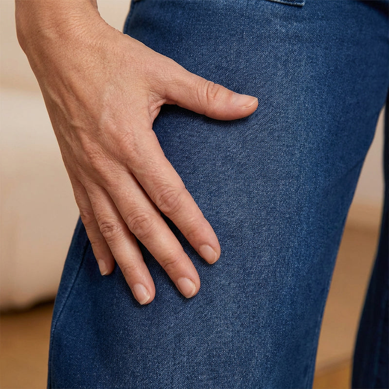 Damejeans med vide ben og snøring i midjen