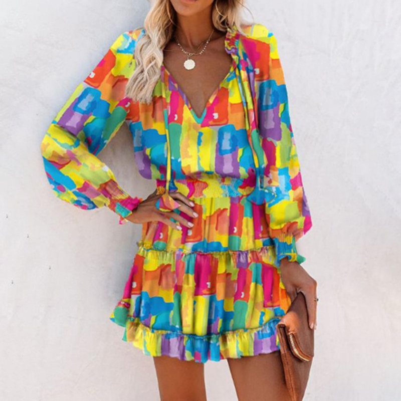 🥳2026 VARMT SALG🥳💞50 000+ SOLGT!🌹👗 48% RABATT! Minikjole med V-hals og rysjer – Myke lange ermer, flatterende V-hals. Leken rysjer gir sjarm. Perfekt til middager eller date-kvelder. 🕊️✨