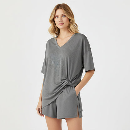 PRETTYGARDEN Rundhals-sett for kvinner Sommer Uformelt Overdimensjonert Skjorte med Splittkant og Sidelommer for Biker Shorts Minimalistisk Lounge Wear Mykt viskosestoff Komfortabel Hjemmetøy Koselig Pysjamas