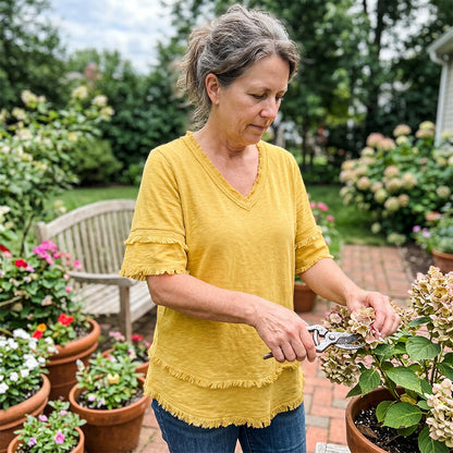 💖Boho-T-skjorte for damer med V-hals og flossete kanter 🌿 – Løstsittende, pustende sommertopp i myk bomull👚