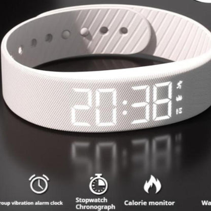 ⌚ SmartSense aktivitetsarmbånd – måler puls, blodtrykk, oksygen og temperatur. GPS, vanntett 50m, Bluetooth 5.0 – perfekt til trening og hverdag! 💪🔥