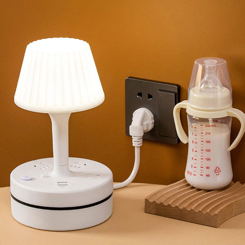 💡 Nattbordslampe med stikkontakter og USB-porter