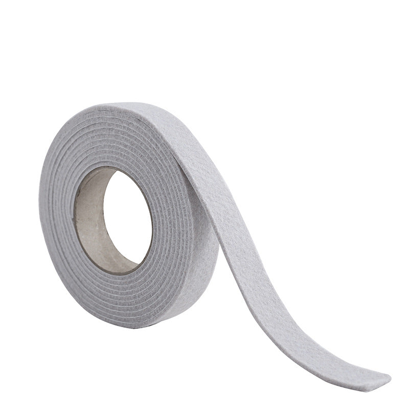 Selvklebende filtstrimmel som absorberer kondens på vinduer